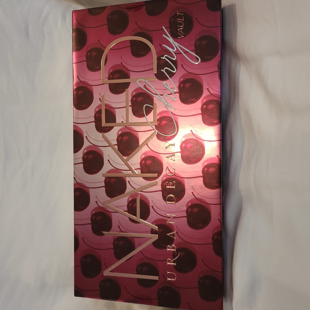 Naked Urban Decay Cherry Vault